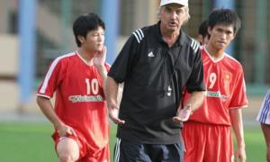 Cựu huấn luyện viên của đội tuyển Việt Nam - Alfred Riedl qua đời ở tuổi 71