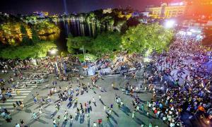 NÓNG: Hà Nội tạm dừng tổ chức lễ hội và các tuyến phố đi bộ để phòng, chống Covid-19